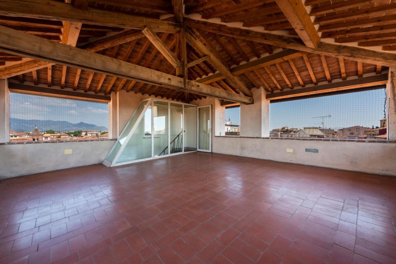 Lägenhet Nella Torre Del Poschi Penthouse With Roof Terrace