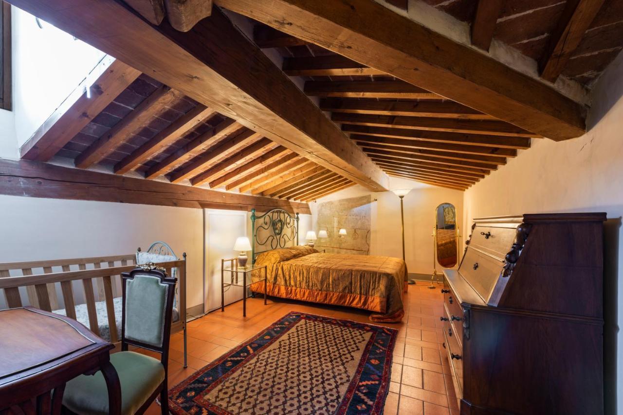 Nella Torre Del Poschi Penthouse With Roof Terrace Lägenhet Pisa